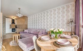 Horyzont Apartamenty-Perłowa Przystań- zewnętrzny basen, parking, śniadanie- blisko do plaży zachodniej i morza!!!